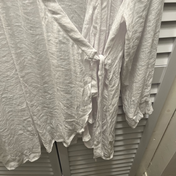 Swimsuit cover - Picture 6 of 8